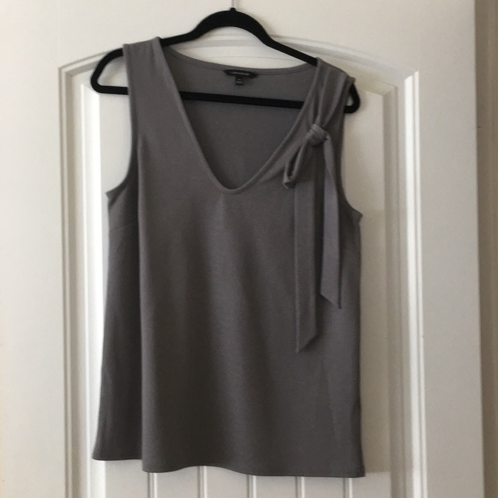 Sleeveless blouse